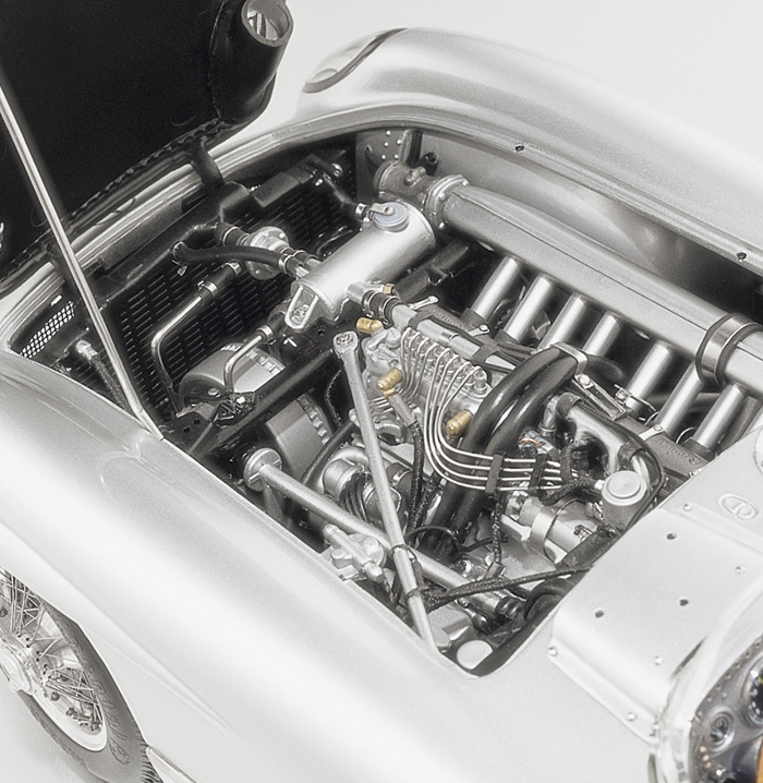 M-066 CMC Mercedes 300 SLR