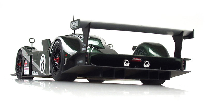 BENTLEY Speed 8