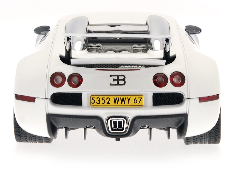 BUGATTI Veyron Modellauto