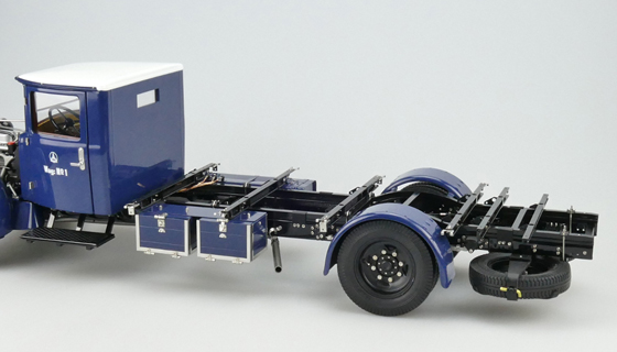 CMC M-144 Mercedes Renntransporter LO 2750