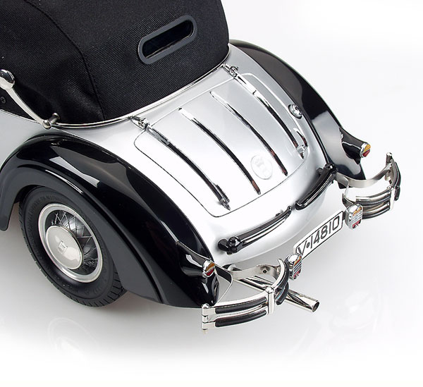 HORCH 853 CMC Modellauto