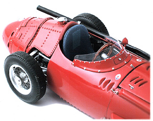 CMC MASERATI 1:18