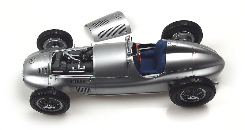 CMC MERCEDES W165 Silberpfeil