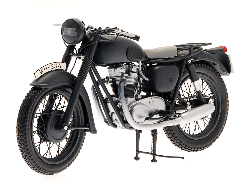 Triumph TR6 Trophy 