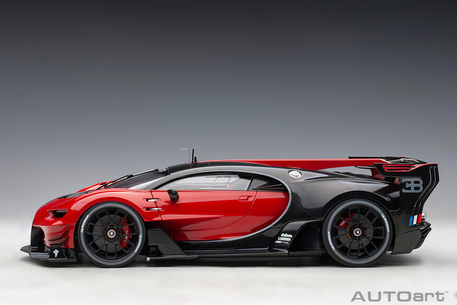 70988 Bugatti Vision Gran Turismo 1/18 Autoart Modellautos
