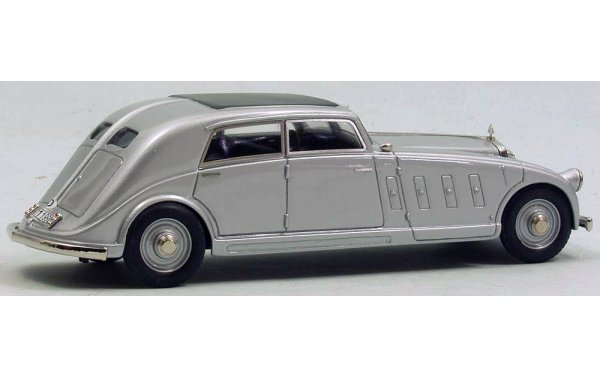 Bild 2 - Maybach DS8 Zeppelin Stromlinie