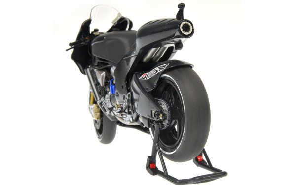 Bild 6 - Ducati Desmosedici Valentino Rossi Test 2011