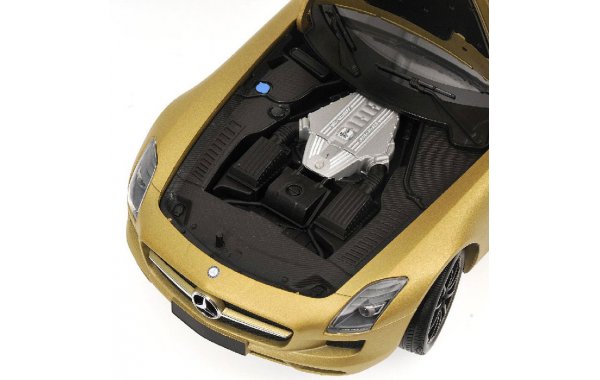 Bild 3 - Mercedes Benz SLS AMG 1/18 Modellauto