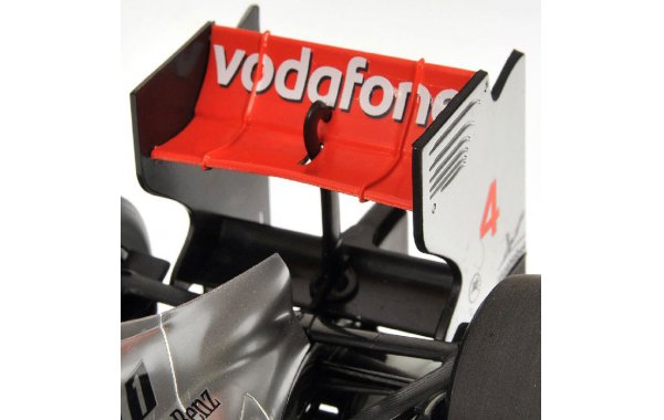 Bild 4 - Vodafone McLaren Mercedes MP4-26 2011