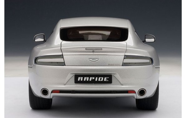 Bild 4 - Aston Martin Rapide 2010