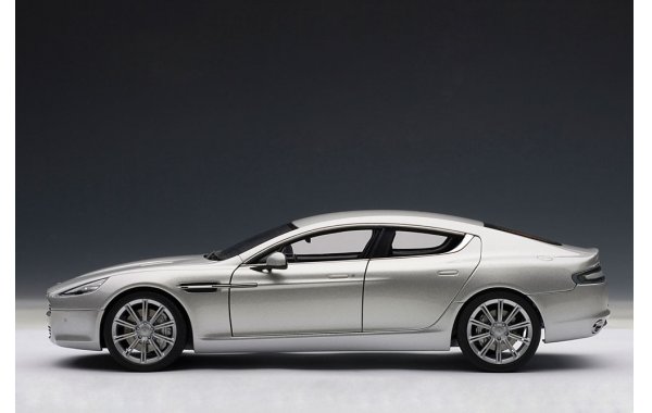 Bild 7 - Aston Martin Rapide 2010