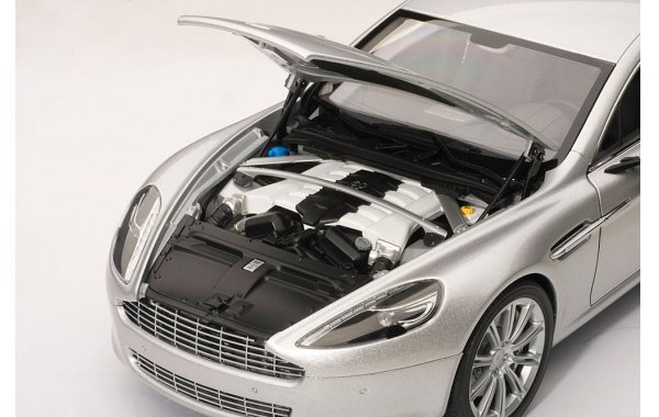 Bild 16 - Aston Martin Rapide 2010