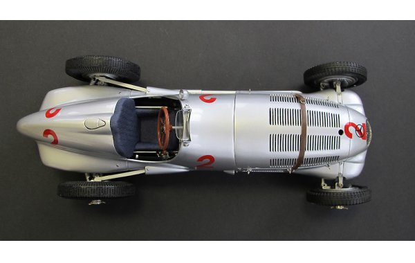 Bild 2 - Mercedes-Benz W125 GP Donington 1937
