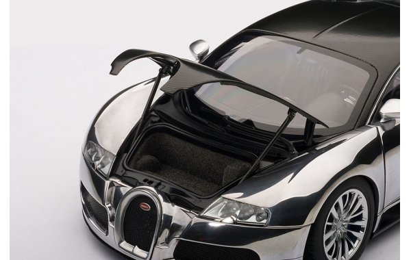 Bild 13 - Bugatti Veyron 16.4 Pur Sang