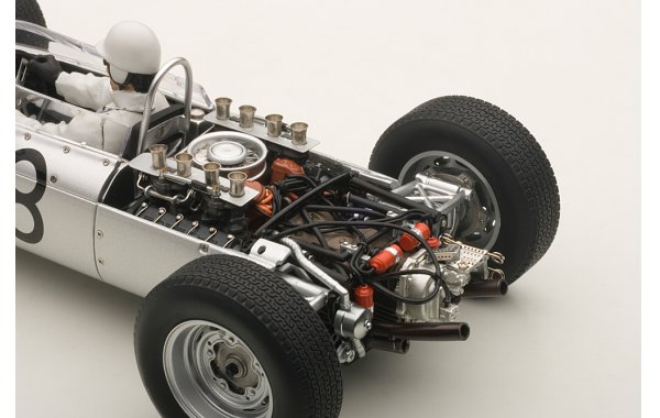 Bild 12 - Porsche 804 F1 Monoposto 1962 mit Fahrerfigur