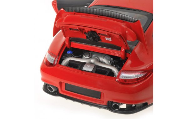 Bild 2 - Porsche 911 GT2 RS 2011