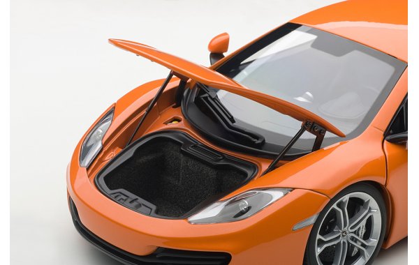 Bild 8 - McLaren MP4-12C
