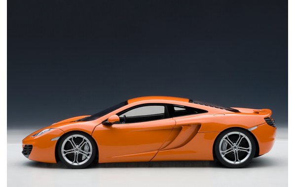 Bild 14 - McLaren MP4-12C