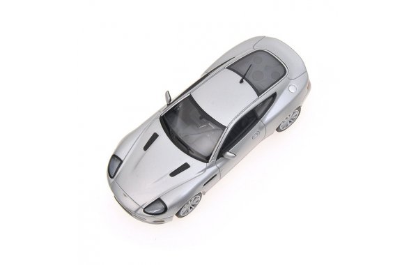 Bild 2 - Aston Martin Vanquish S 2004