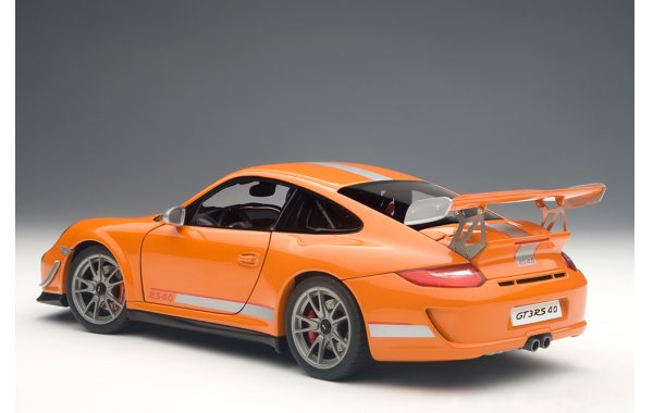 Bild 8 - Porsche 997 GT3 RS 4.0 2011