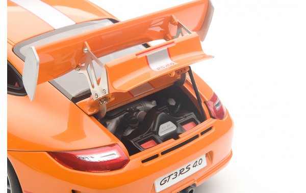 Bild 13 - Porsche 997 GT3 RS 4.0 2011