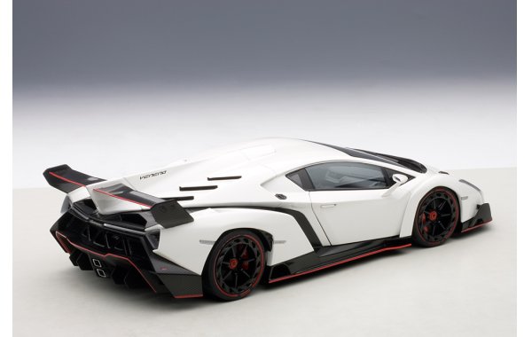 Bild 7 - Lamborghini Veneno 2013