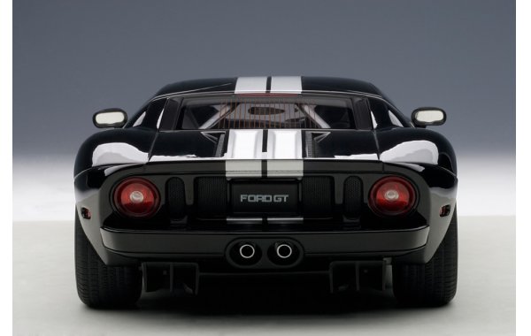 Bild 5 - Ford GT 2004 1/18 Modellauto