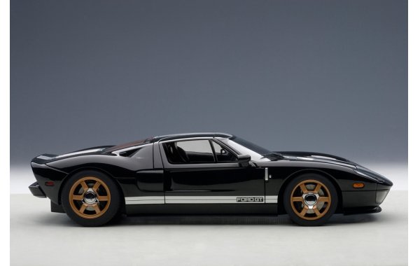 Bild 7 - Ford GT 2004 1/18 Modellauto