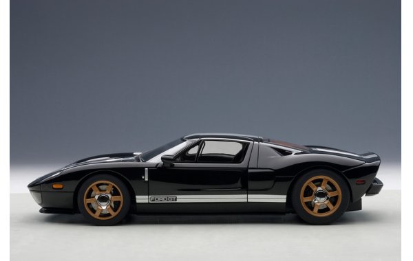 Bild 8 - Ford GT 2004 1/18 Modellauto