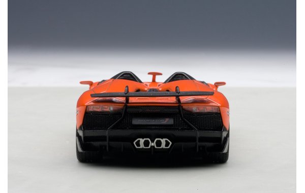 Bild 2 - Lamborghini Aventador J 2012 arancio argos