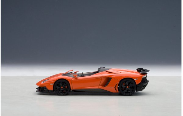 Bild 6 - Lamborghini Aventador J 2012 arancio argos