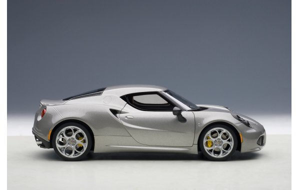 Bild 2 - Alfa Romeo 4C