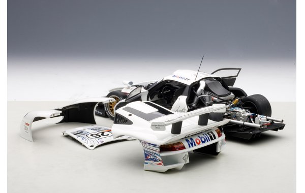 Bild 10 - Porsche 911 GT1 1997 Autoart Modellauto