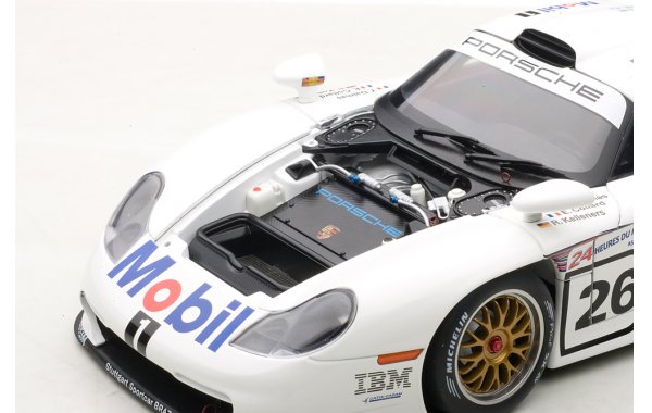 Bild 13 - Porsche 911 GT1 1997 Autoart Modellauto
