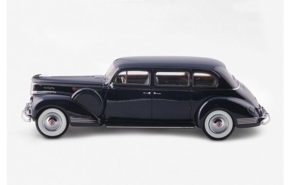 Bild 3 - Packard 180 Baujahr 1942