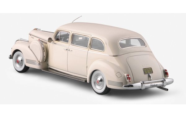 Bild 5 - Packard 180 Baujahr 1942 Limousine