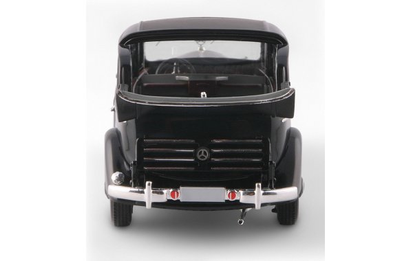 Bild 5 - Mercedes-Benz 260D Pullmann Landaulet