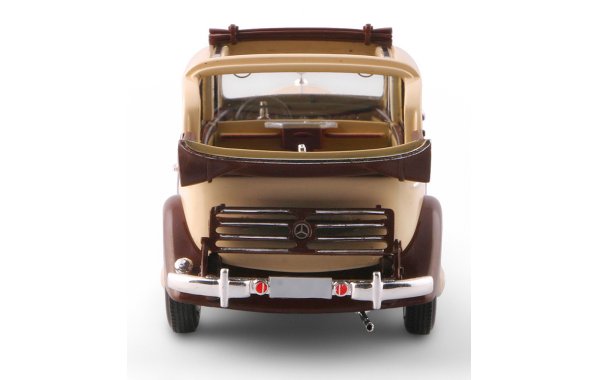 Bild 6 - Mercedes-Benz 260D Pullmann Landaulet