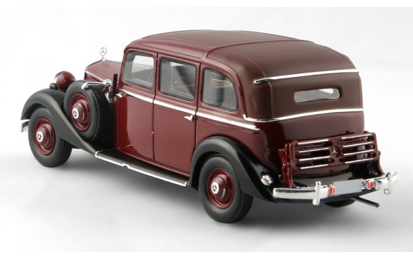 Bild 2 - Mercedes-Benz 260D Pullmann Landaulet