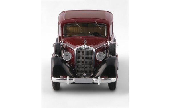 Bild 6 - Mercedes-Benz 260D Pullmann Landaulet