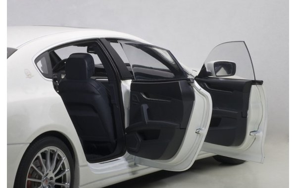 Bild 12 - Maserati Quattroporte GTS 2015