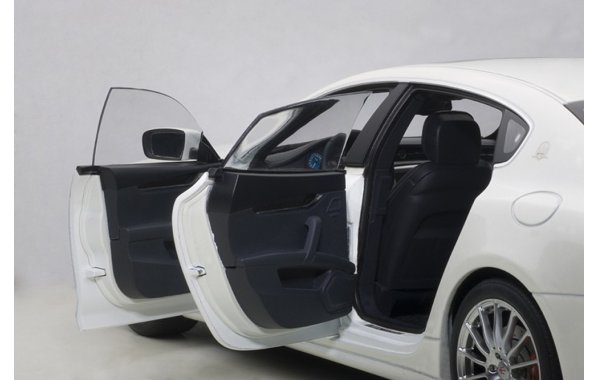 Bild 13 - Maserati Quattroporte GTS 2015