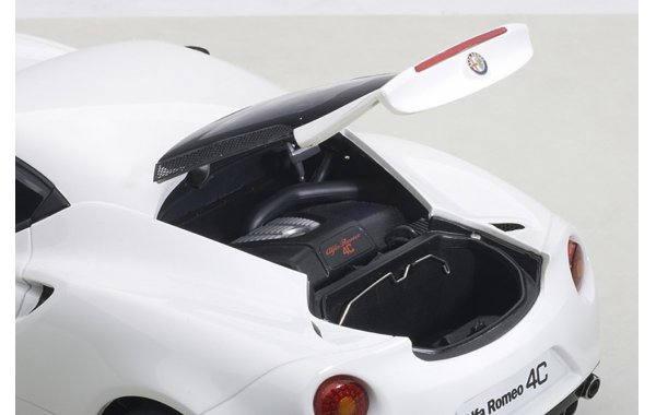 Bild 11 - Alfa Romeo 4C 2013