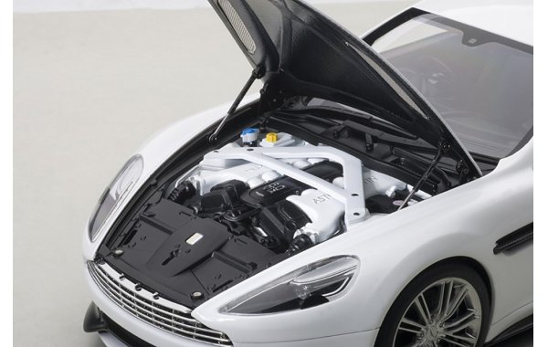 Bild 10 - Aston Martin Vanquish 2015