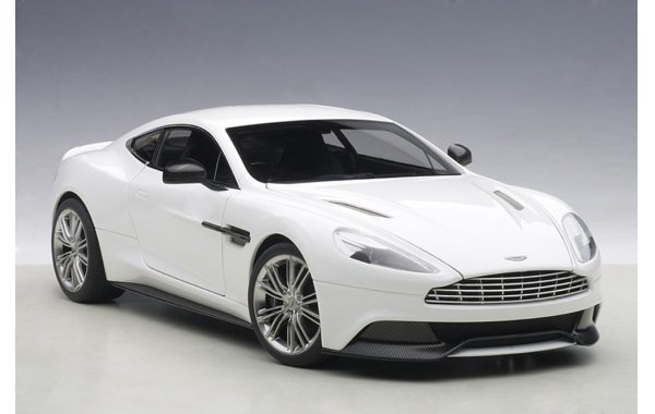 Bild 12 - Aston Martin Vanquish 2015