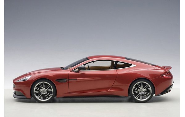 Bild 5 - Aston Martin Vanquish 2015