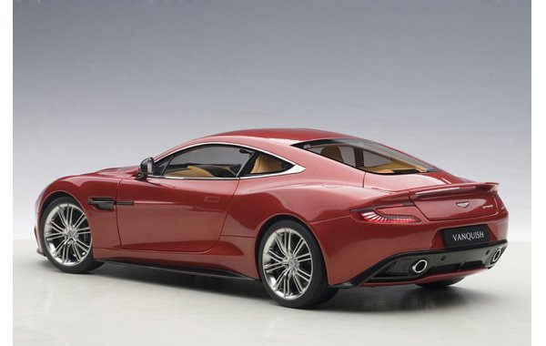 Bild 9 - Aston Martin Vanquish 2015