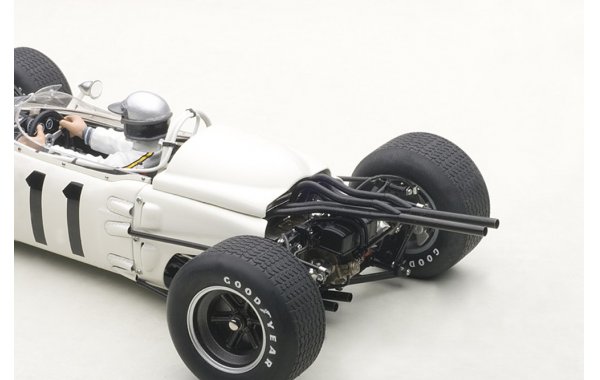 Bild 5 - Honda RA272 F1 Grand Prix Mexico 1965 Ginther #11 mit Fahrerfigur