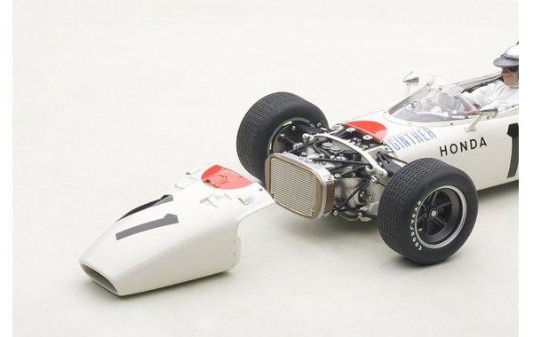 Bild 12 - Honda RA272 F1 Grand Prix Mexico 1965 Ginther #11 mit Fahrerfigur