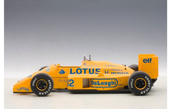 Bild 7 - LOTUS 99T Honda F1 Japanese GP 1987 Senna #12